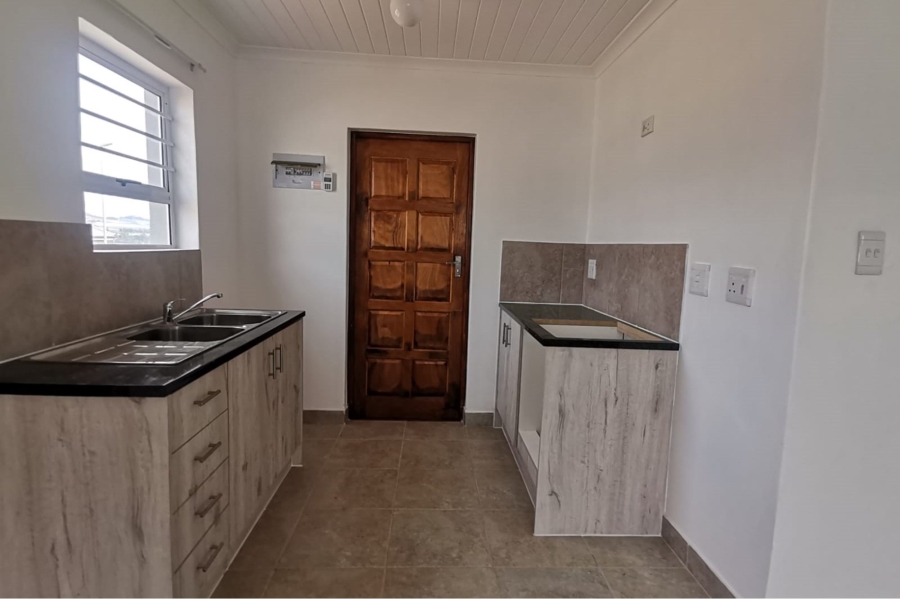 2 Bedroom Property for Sale in Dalvale Western Cape